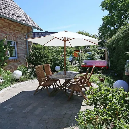 Ferienwohnung Lutt Matten Mit Sud Westterrasse ガガー