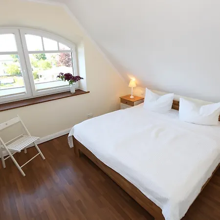 Ferienwohnung Lutt Matten Mit Sud Westterrasse *