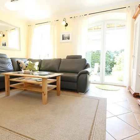 アパート Ferienwohnung Lutt Matten Mit Sud Westterrasse ガガー
