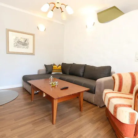アパート Ferienwohnung Lutt Matten Mit Sud Westterrasse *