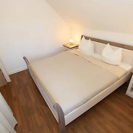 アパート Ferienwohnung Lutt Matten Mit Sud Westterrasse ガガー