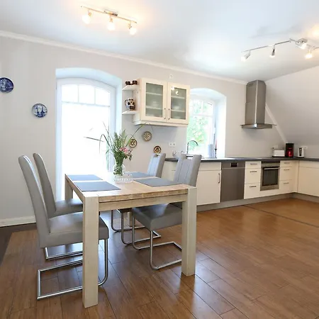 Ferienwohnung Lutt Matten Mit Sud Westterrasse *